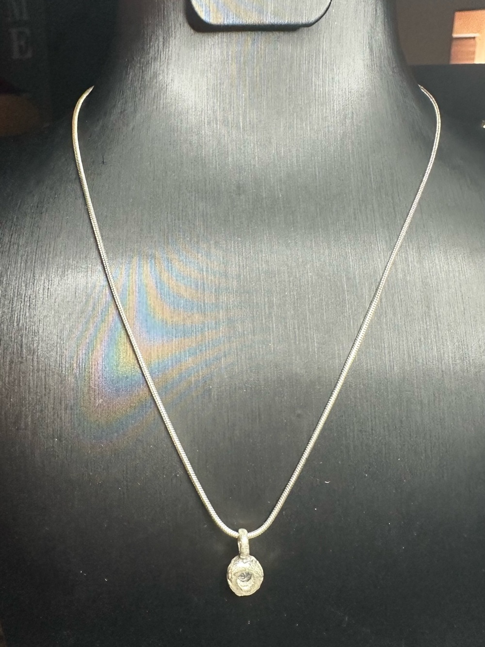 Textured Disc Pendant Necklace in Silver